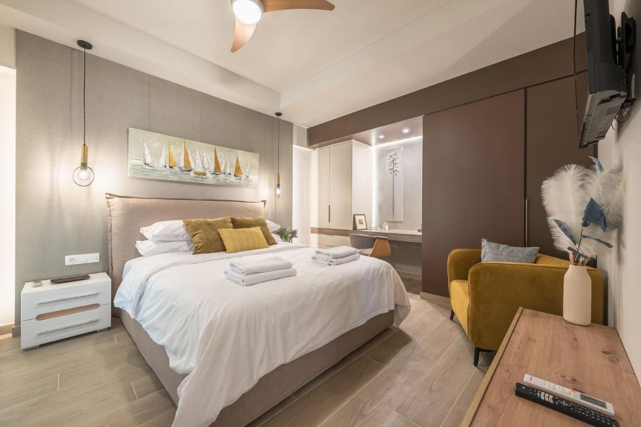 Beautiful & Renovated Aprtm In Piraeus Apartamento Exterior foto